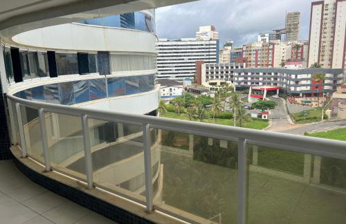 Charmoso Apartamento a beira mar - Foto 13