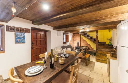 Holiday Home Berghütte mit Terrasse- Kamin und Jacuzzi by Interhome - Foto 27