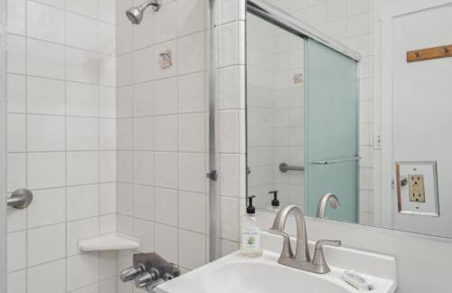 Beautiful 2 Bed Beach Getaway #115 condo - Photo 12