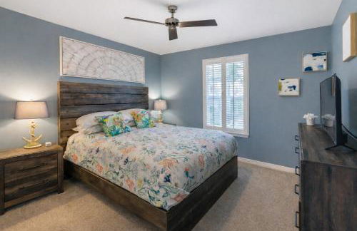 Pool House, Short Drive to Beach, Grill, Smart TV - Foto 20