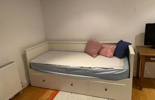 Spacious and light West London basement flat - Foto 5