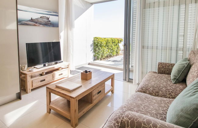 The Crystal Apartments - Photo 32