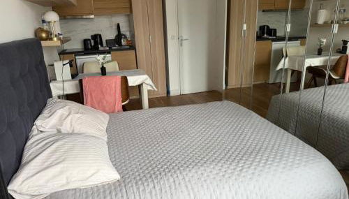 Studio sympa à Paris en métro -balcon & wifi - Foto 2, toaster