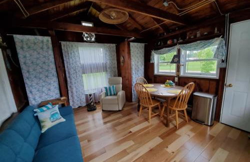 LemonDrop Lake-Front Cottage - Foto 7