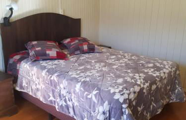 CASA FULL, CENTRO, 130m quadrados, 9 Pessoas, Wi-Fi, 3 Qtos, Churrasqueira e Apetrechos, Cozinha-Sala Integrados, 2 Banheiros, Varanda e Jardim, Garagem Coberta, Estac Interno 3 Carros, Lareira de Alta Performance e Fogão de Ferro, Área nos Fundos - Foto 26