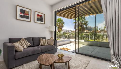 ViVi Homes - Galatea Pool, Gym, Sauna & Beach - Foto 2