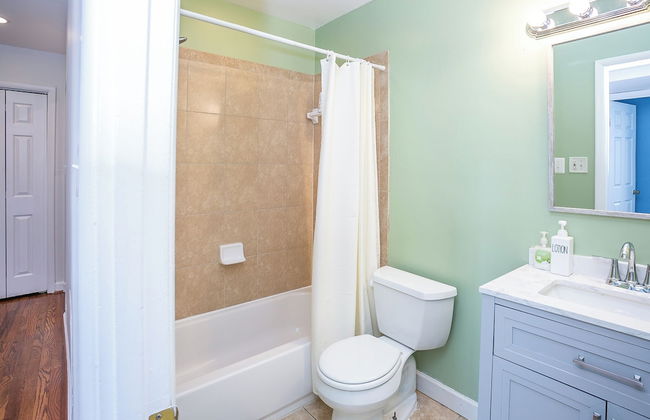 Comfy and Cozy - Min from National Mall - Foto 17