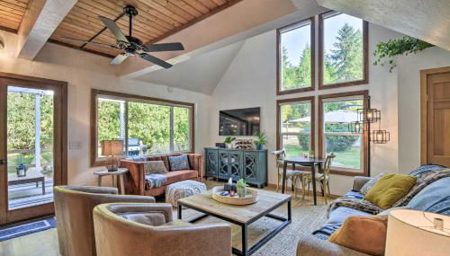 100-Year-Old Farmhouse with Hot Tub on 5 Acres! - Foto 2