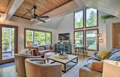 100-Year-Old Farmhouse with Hot Tub on 5 Acres! - Foto 2