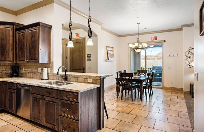 The View Resort Amenities & Epic Views! - Foto 7