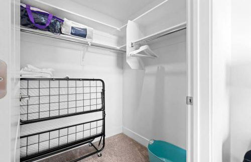 Spectacular Central City 2BD2BA - Foto 60