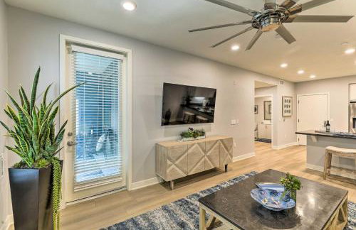 Modern Irvine Condo with Pool - 7 Mi to Beach! - Photo 6