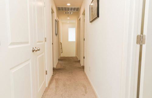 Modern 5 bed near hospitals and UC Merced - Foto 17