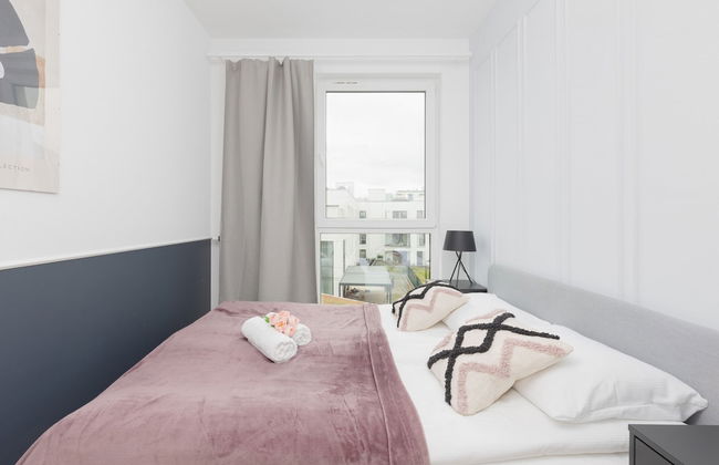 Apartment Warsaw Złoty Potok by Renters - Photo 5