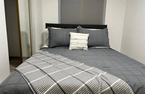 Beautiful downtown Anchorage 2 - Photo 5