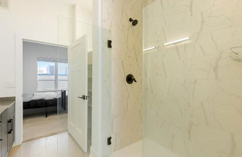 Walk to Regions Field n Railroad Park 2BR - Foto 29