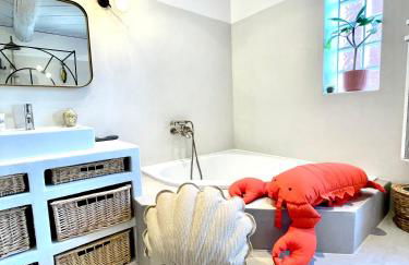 La Maison du Trident en Camargue Piscine et Jacuzzi - Foto 12