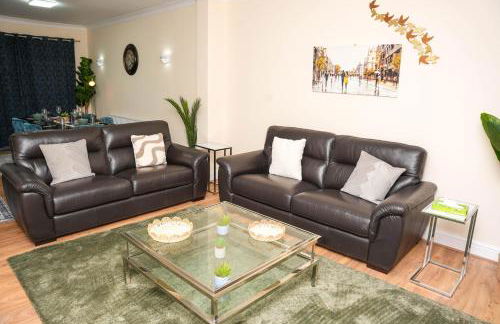 Large 4 Bedroom House Near Heathrow and M4 Free Parking - Foto 38