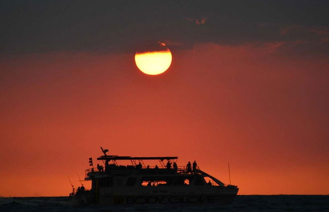 Crucero al atardecer con cena por la bahía de Kealakekua - Foto 4