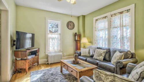 Victorian Charm With Hot Tub & Fire Pit Downtown - Foto 3