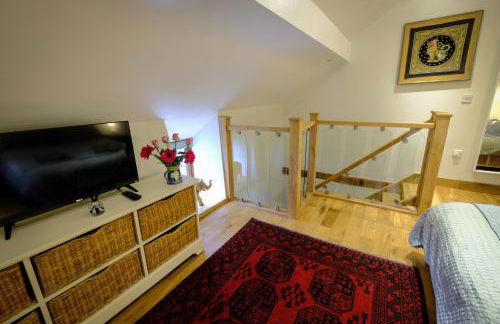 Rhyd Y Geifr, Cosy Barn Conversion in Maerdy - Photo 27