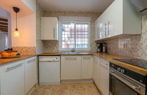 Villa in Fortuna with Private Pool - Foto 14