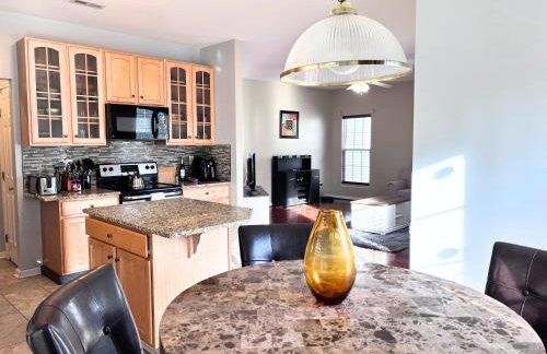 Amazing 4 BDRM home w garage in Charlotte - Foto 31