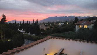 Villa With Jacuzzi and Panoramic Views in Prestigious El Rosario, Marbella - Foto 2