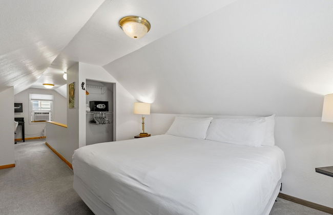 Parkway Cottage - Photo 13