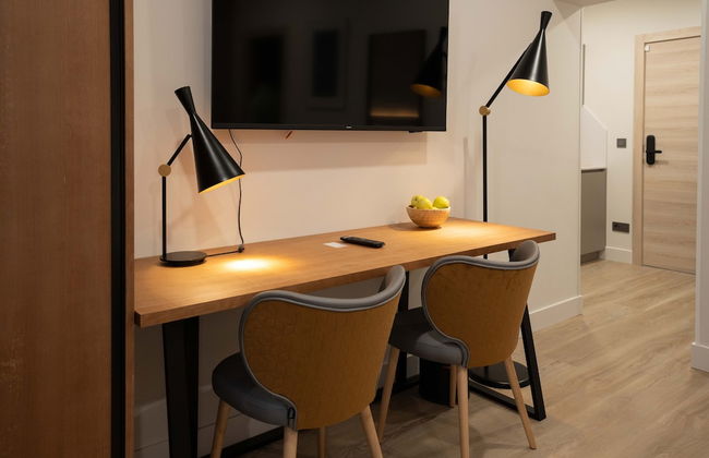 Prisma Suites - Photo 42