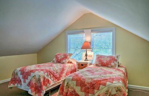 Secluded and Quiet Coastal Home 1 Mile to Boat Ramp - Foto 13