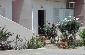 Yannis Apartments - Photo 38