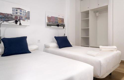 3 hab dobles, 2 baños, AC, junto al Casco Viejo OL - Foto 4