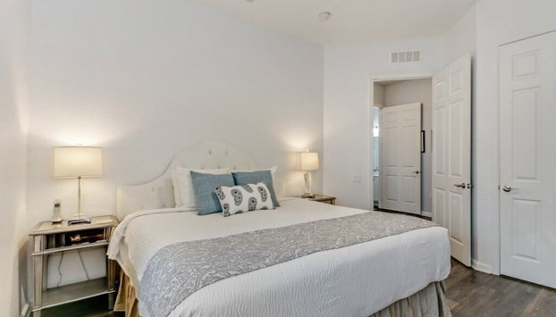 Beautiful Modern Vista Cay Condo, Near Parks-2011 - Foto 5, Habitación