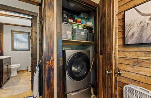 Knotty By Nature- Pet Friendly, Firepit, 150 Acres - Foto 15