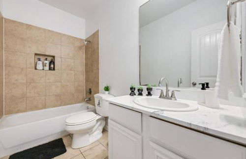 Tranquil 3BR I Free Parking I Workspace - Foto 4