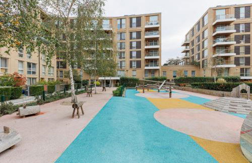 2BR Apartments in Canning Town Station with Balcony - Foto 18