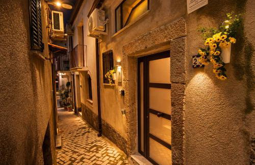 Romantic Village House near Taormina & Alcantara Gorges - Photo 4