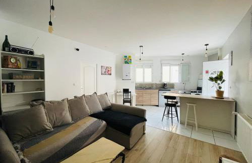 Cocon Lyon, terrasse, WIFI, bus - Foto 1