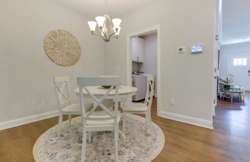 Townhome with Pool! 7 Mi to Ocean Isle Beach - Foto 12