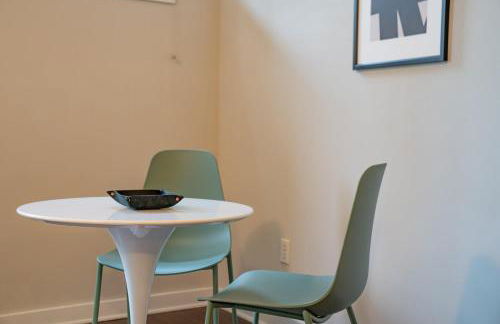 CozySuites MusicRow Astonishing Studio with free parking 23 - Foto 26