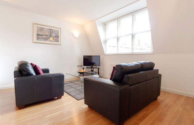 Roomspace Apartments -Groveland Court - Photo 15