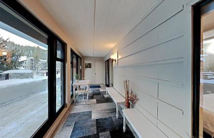 Slopeside & Spacious Home WITH Parking - Foto 6