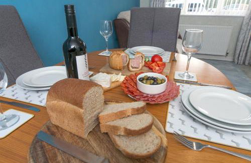 Peaceful property with stunning views - Pass the Keys - Photo 20