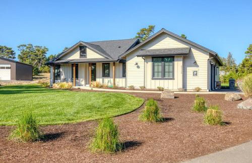 Gearhart Getaway - Gated Community Home w/ Hot Tub, Walk to Beach - Foto 5