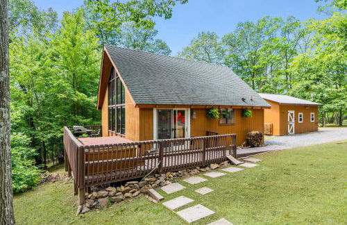 Quaint Loft Cabin w Hot Tub, FirePit, Deck & Grill - Foto 31