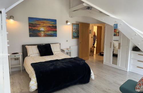 Beautiful, spacious 3 bed Brixham apartment - Photo 13