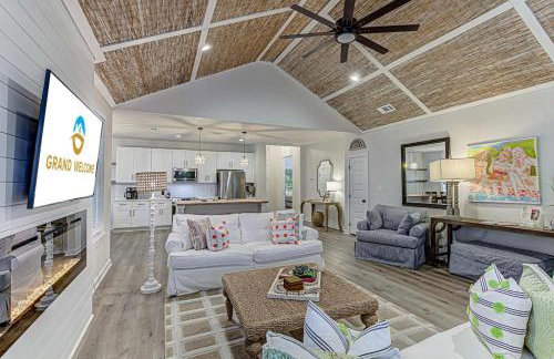 6BD Retreat for 14 with Fire Pit Patio & Lake Access - Foto 5