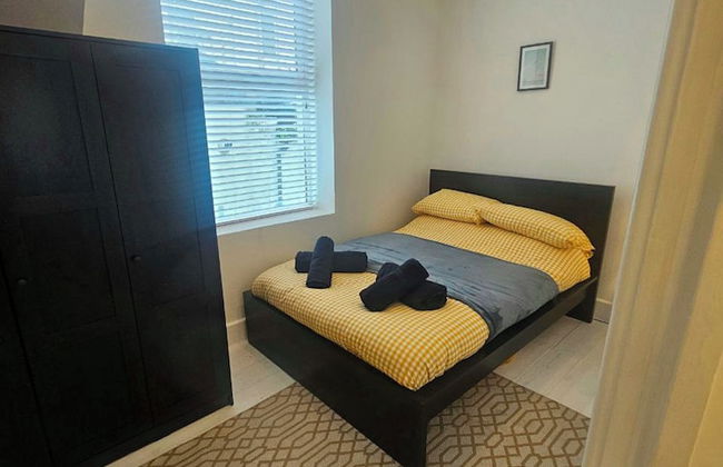 Seaside Haven Coastal Comfort 200m from the Beach - Foto 9