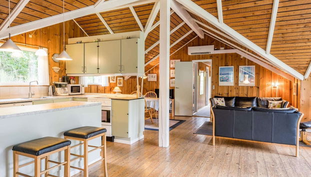 8 Person Holiday Home in Henne - Foto 4, Interior